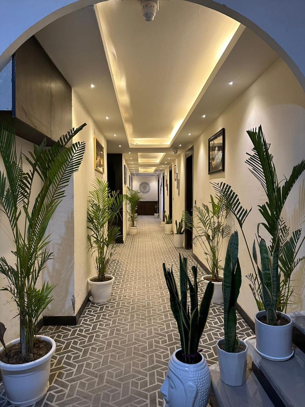 Hotel Kritika Greater Noida Ngoại thất bức ảnh
