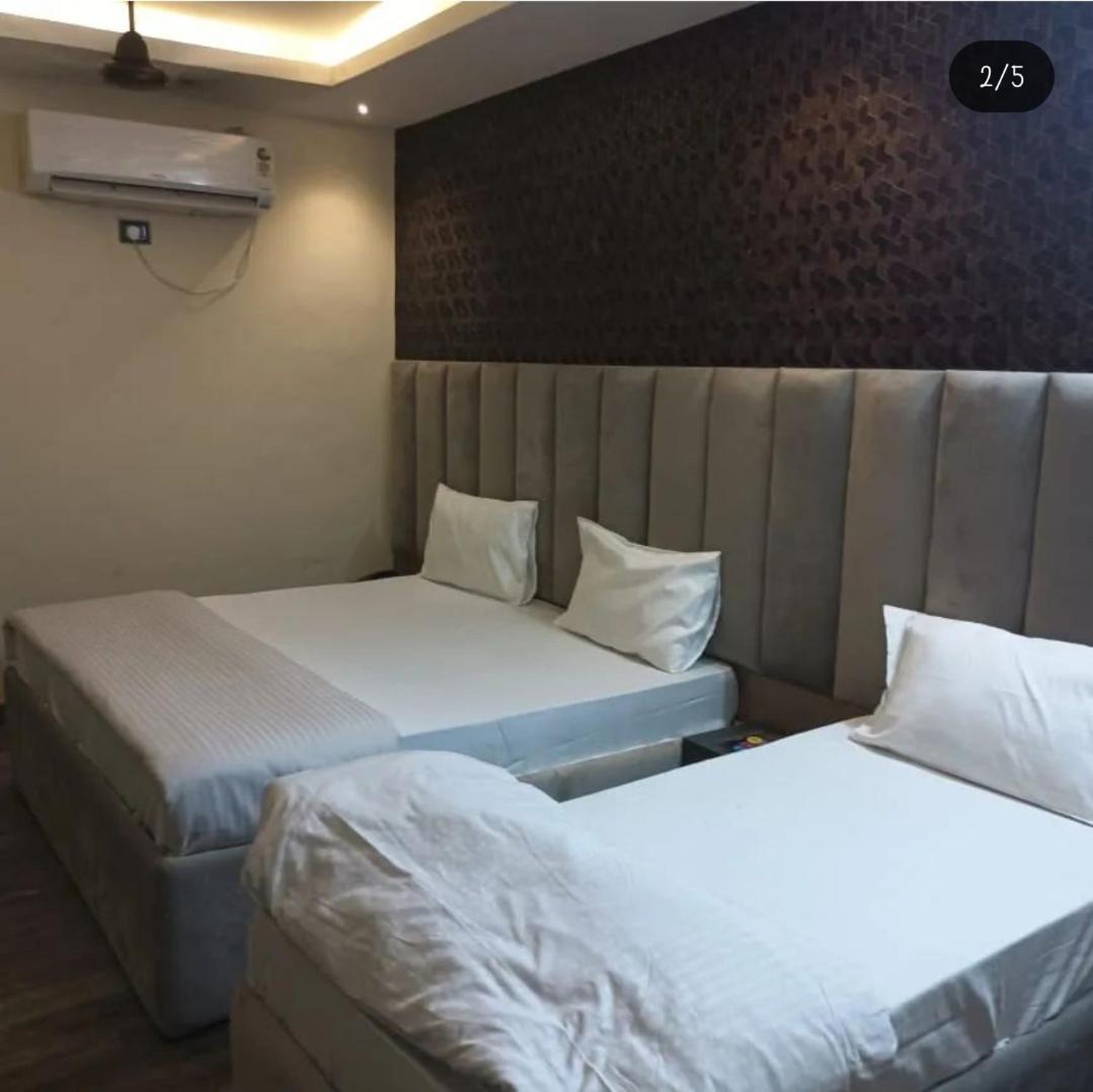 Hotel Kritika Greater Noida Ngoại thất bức ảnh